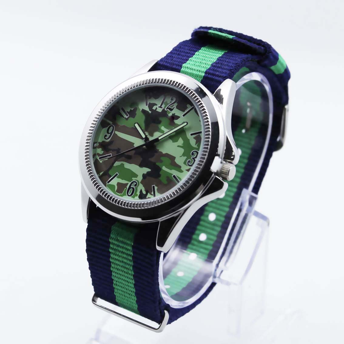 #02015Men's wristwatch quartz analog Nylon strap watch