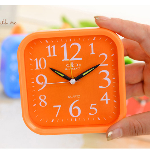 Small square alarm clock 29344