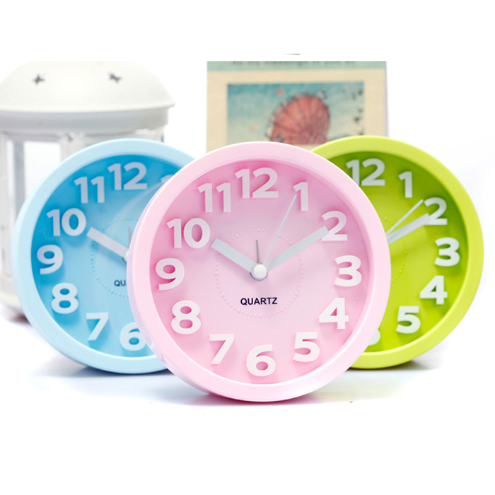 Alarm clock with 3D numbers 29342